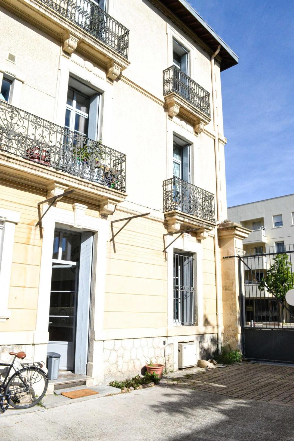 Le Koukou - Parking Centre Ville Montpellier Eksteriør billede
